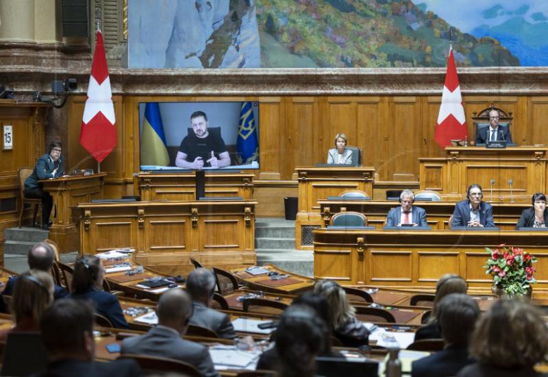 Tenzije u parlamentu: Zelenskij pozvao Švicarsku da dopusti prodaju oružja Ukrajini